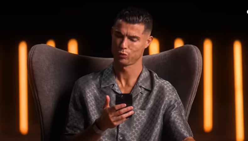 En tan solo horas de haber abierto su canal de YouTube, Cristiano Ronaldo ha superado más de un millón de suscriptores.