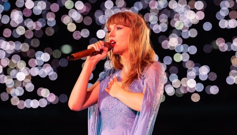 Taylor Swift, sorprende a sus fanáticos tras lanzar un vídeo con escenas detrás de toda una producción de 