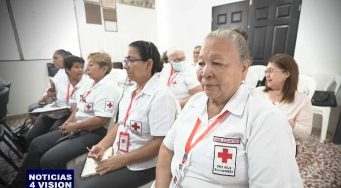 Conozca el comité de Damas Voluntarias, quienes no importando su edad se esfuerzan por continuar ayudado a los demás.