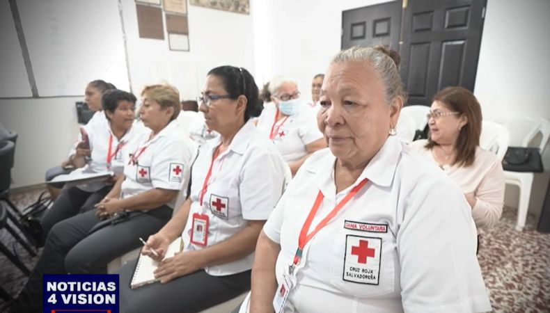Conozca el comité de Damas Voluntarias, quienes no importando su edad se esfuerzan por continuar ayudado a los demás.