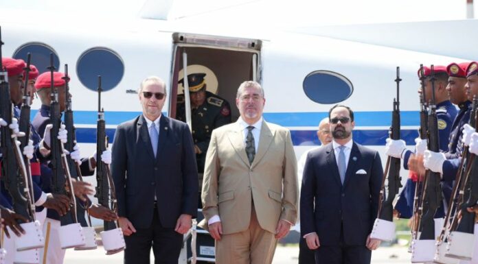 El Ministerio Público de Guatemala solicitó, una vez más, retirarle por completo la inmunidad al presidente Bernardo Arévalo.