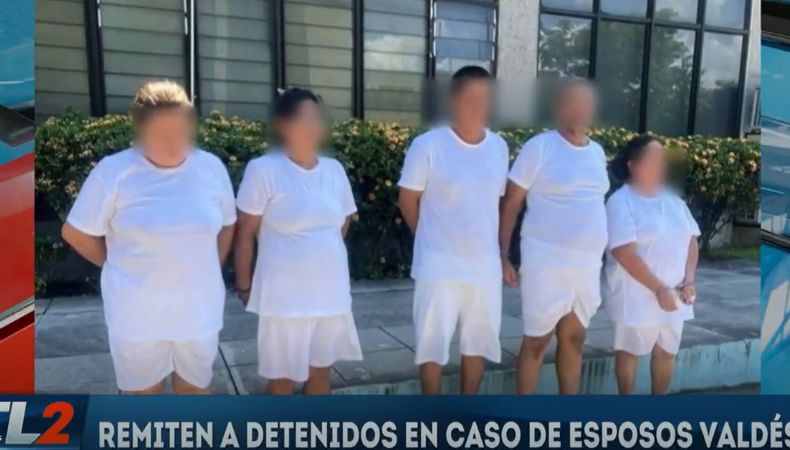 La Policía remitió a juzgados a los acusados de asesinar a los esposos Valdés en la colonia Satélite, de San Salvador.