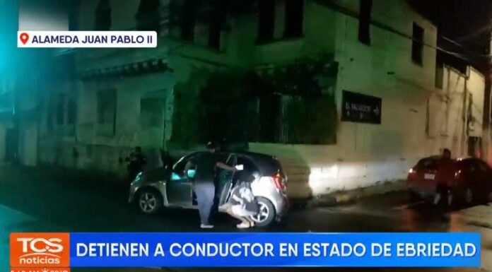 Un conductor, en aparente estado de ebriedad, provocó un accidente en las cercanías del Parque Infantil, San Salvador.