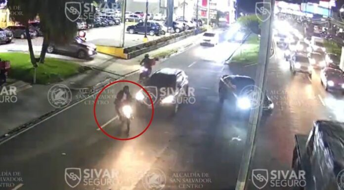 El accidente se registró en un tramo del bulevar de Los Próceres, donde la carga vehicular es fuerte en horas pico.