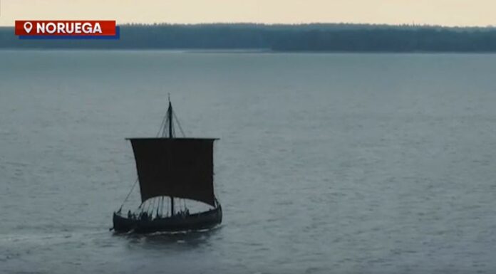 Una mujer perdió la vida tras el naufragio de un barco réplica vikingo, en las costas de Noruega. Cinco personas sobrevivieron.