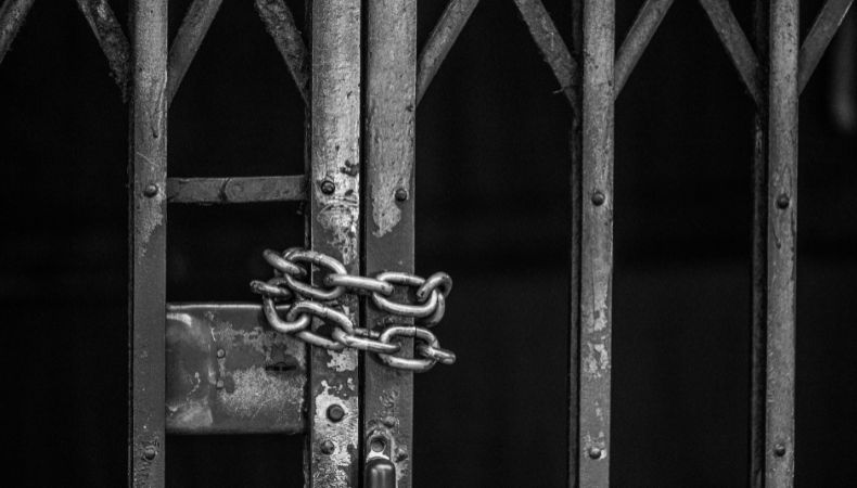 La Fiscalía informó que pandilleros de la MS13 recibieron condenas de hasta 384 años de prisión por cometer diferentes delitos.