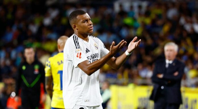 Tras uno de los momentos más difíciles del Real Madrid, es Ancelotti quien asume la responsabilidad para tratar de encontrarle solución.