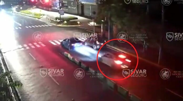 Un nuevo caso de imprudencia al volante fue captado por las cámaras de Sivar Seguro instaladas sobre el Paseo General Escalón.