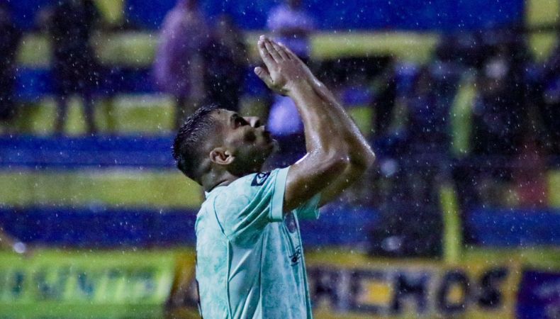 En uno de los encuentros, el FAS y Limeño terminaron en empate por la jornada 8, en un partido cargado de emociones.