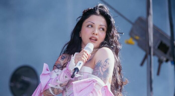 La cantante de origen chileno, Mon Laferte, vuelve al Pulgarcito y ahora con lo mejor de su gira denominada, 