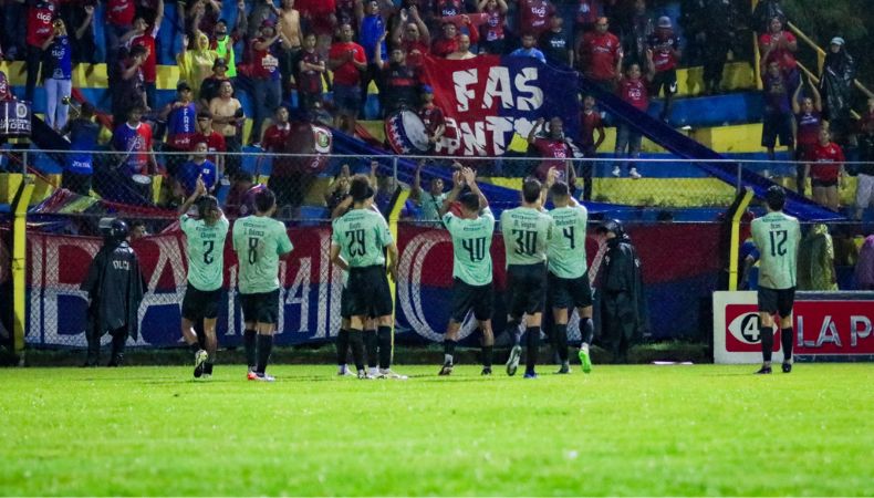 Por medio de un comunicado de prensa se anunció que la empresa estadounidense Sports Inc. se convierte en socio mayoritario de FAS.