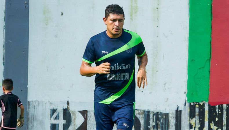 Roberto Domínguez volvió a los entrenamientos del conjunto calero y se apunta para tener minutos frente a Firpo.