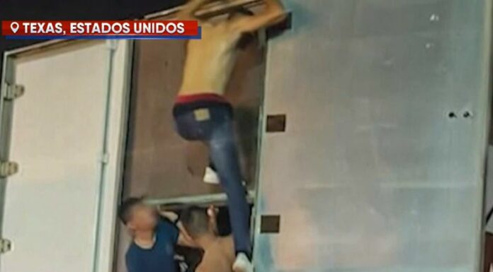 En un camión se detectaron a 17 migrantes que se movilizaban de forma ilegal en la carretera 277 entre Eagle Pass y del Río, en Texas.