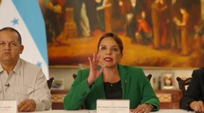 Xiomara denuncia un “Golpe de Estado en curso”. Tras polémica decisión por disolver el tratado de extradición con Estados Unidos.