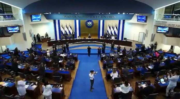 Los diputados de la Asamblea Legislativa aprobaron, con 57 votos a favor, la trigésima prórroga del régimen de excepción.