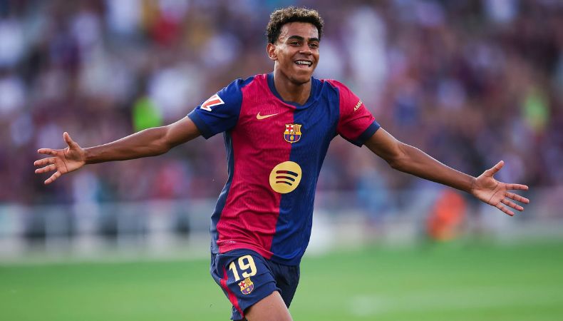 Lamine Yamal es uno de los 30 nominados al Balón de Oro, teniendo una temporada en la élite y 17 años recién cumplidos.