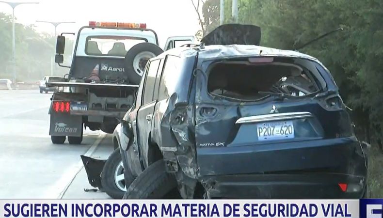 Especialistas en seguridad vial y docentes proponen incorporar una asignatura de seguridad vial en la currícula del Ministerio de Educación.