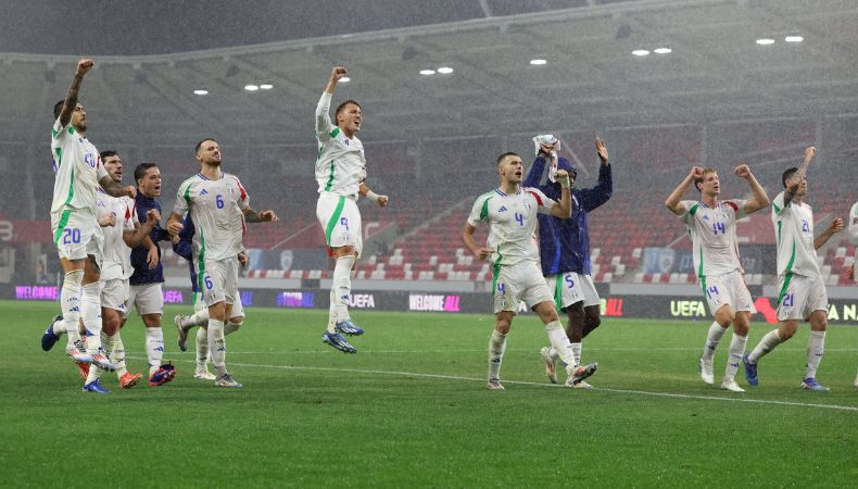 ¡Y lo volvió a hacer! Italia ganó de nuevo en Nations League En uno de los encuentros interesantes de la jornada, Italia logró quedarse con el resultado a favor, y suma otro gran triunfo en esta fecha FIFA.