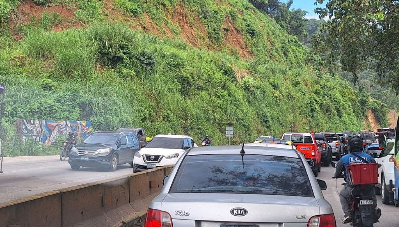 Desde muy temprano, le acompañamos para mostrarle el reporte del tráfico en las distintas arterias en este 10 de septiembre.