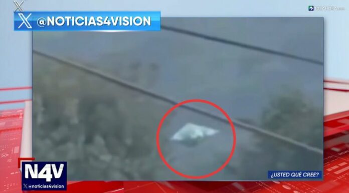 El misterio se apoderó del cielo de Michoacán, donde usuarios lograron grabar un supuesto ovni sobrevolando muy cerca de unas casas.