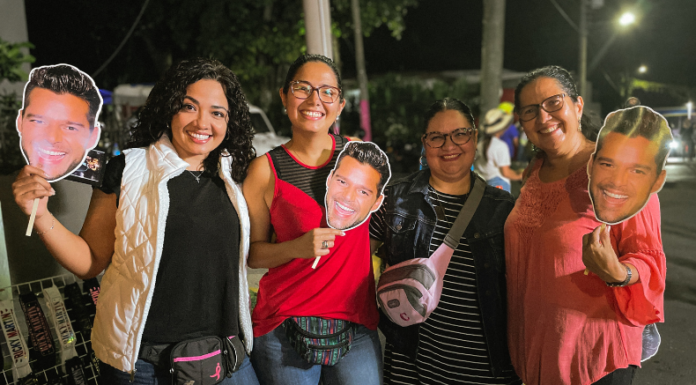 ¡Los fanáticos están comenzando a llegar para vivir esta experiencia del pop latino de Ricky Martin en El Salvador!