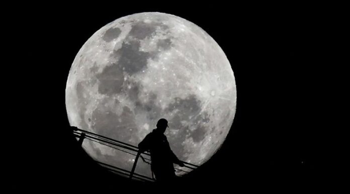 La superluna fue visible en Europa, así como en gran parte de Asia, América del Norte, América del Sur y África