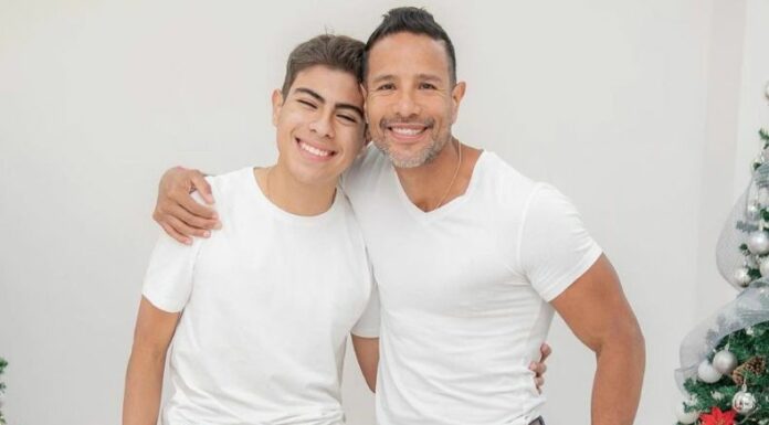 El presentador de televisor, Billy Calderón, inició la mañana felicitando a su hijo menor, Guillermo, por su cumpleaños.