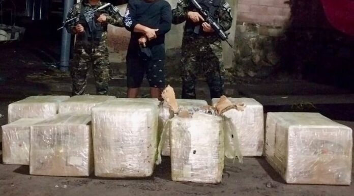 El sujeto cruzar varias cajas de medicina de manera ilegal, por lo que será acusado por el delito de contrabando.