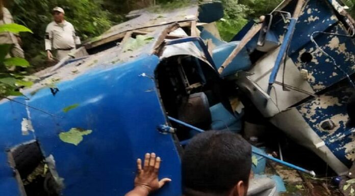 De acuerdo con el reporte de las autoridades el accidente dejó dos niños fallecidos de cinco años y ocho lesionados.