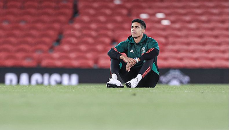 El exjugador del Real Madrid y del Manchester United, Raphael Varane le puso un fin a su carrera como futbolista.