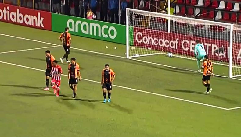 En uno de los encuentros de la jornada de la Copa Centroamericana, el Águila cayó ante el Real Estelí, en un partido cargado de golazos.