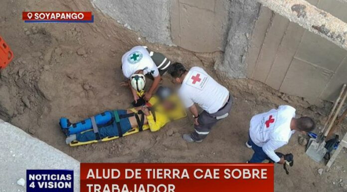 Varias instituciones de primera respuesta trabajaron en conjunto para rescatar con éxito a un hombre que sufrió un accidente laboral.