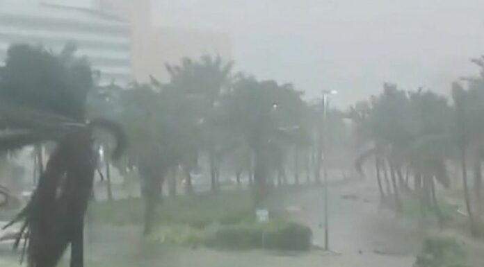 El Centro de Huracanes informó que Helene se vuelve huracán de categoría 4, y fue catalogado como extremadamente peligroso.