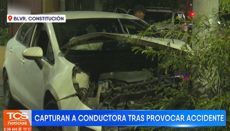 La conductora deberá enfrentar un proceso penal, tras conducir en estado de ebriedad sobre el bulevar Constitución.