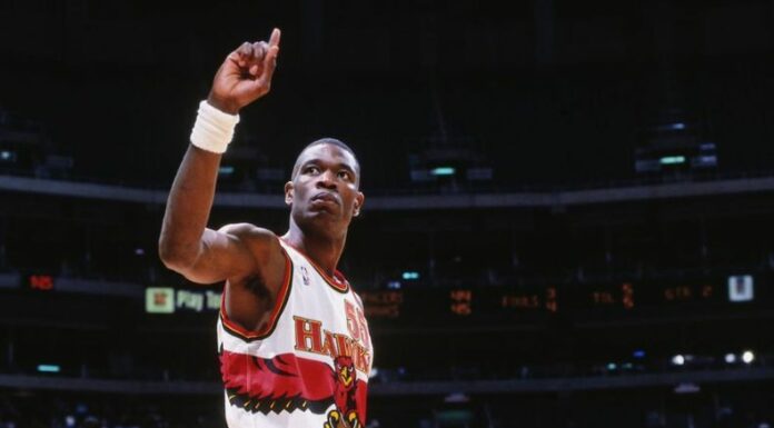 Dikembe Mutombo entró a la historia de la NBA como uno de los mejores bloqueadores.