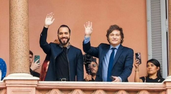 El presidente argentino, Javier Milei, recibió a su homólogo, Nayib Bukele, con quien suscribirá diversos acuerdos.