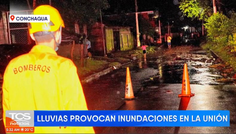 El paso de una onda tropical provocó lluvias intensas en diferentes puntos del país. Las autoridades enfatizan a estar alertas a las precipitaciones de las próximas horas.