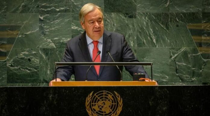 El secretario general de la ONU, Antonio Guterres, mostró su preocupación e instó a un alto fuego 