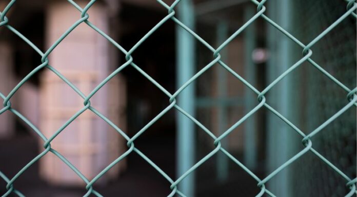 Una mujer fue condenada a 20 años de prisión, tras ser encontrada culpable de asesinar a un hombre en La Libertad Oeste.