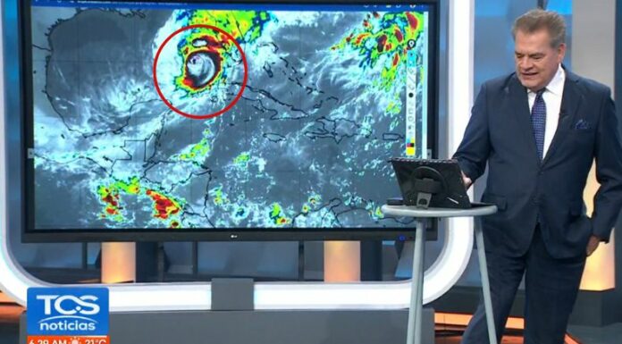 El ingeniero Moisés Urbina brindó un informe detallado de la transición del huracán Milton en las costas de Florida.