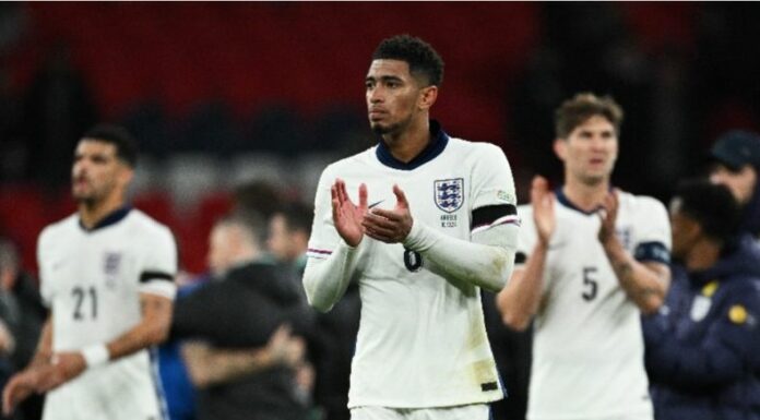 En uno de los encuentros más interesantes de la jornada, la selección de Inglaterra no logró quedarse con el resultado a favor y cayó ante Grecia.