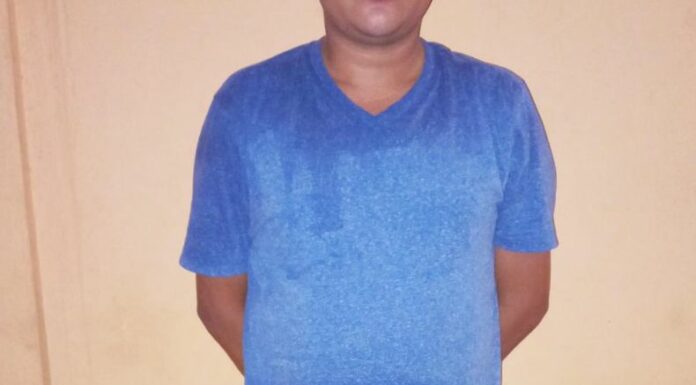 La Policía Nacional Civil (PNC) reportó la captura de un hombre acusado de trasladar varias porciones de droga en Ahuachapán.