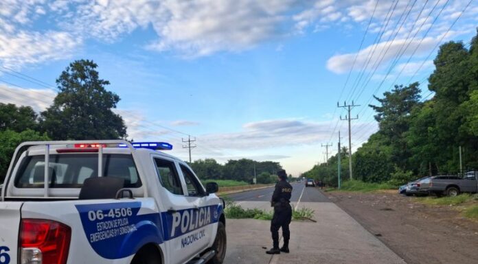 La Policía Nacional Civil (PNC) reportó la muerte de un hombre, quien fue atropellado en la carretera a Sonsonate.