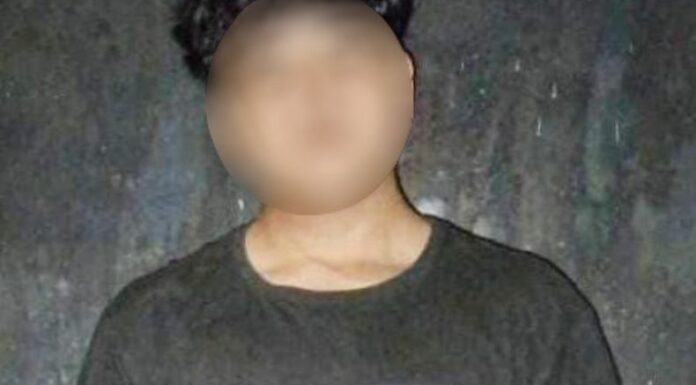 La Policía Nacional Civil (PNC) capturó a un hombre acusado de poseer varias porciones de droga en La Libertad.