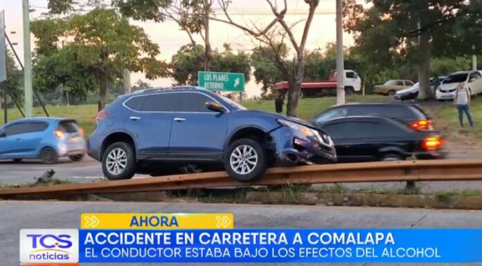 Un sujeto manejaba en estado de ebriedad, tras realizar la prueba antidoping se detectó que conducía con 239 grados de alcohol.