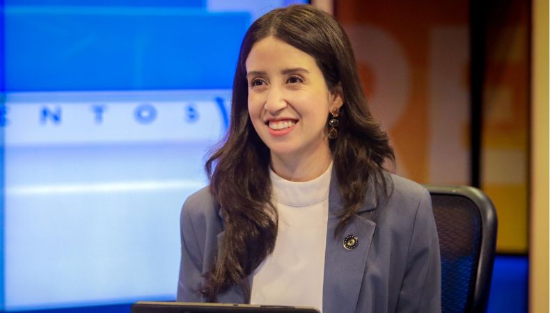 La vicecanciller, Adriana Mira, habló sobre los alcances en política exterior, convenios y becas que El Salvador impulsa internacionalmente.