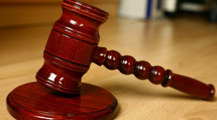 La Fiscalía General de la República (FGR) informó que finalizó el juicio contra 8 excombatientes acusados de asesinar a una mujer en 1989.