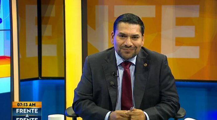 El diputado, Francisco Lira cuestionó que el proyecto de presupuesto 2025 para Casa Presidencial tendrá un incremento de $27.8 millones,