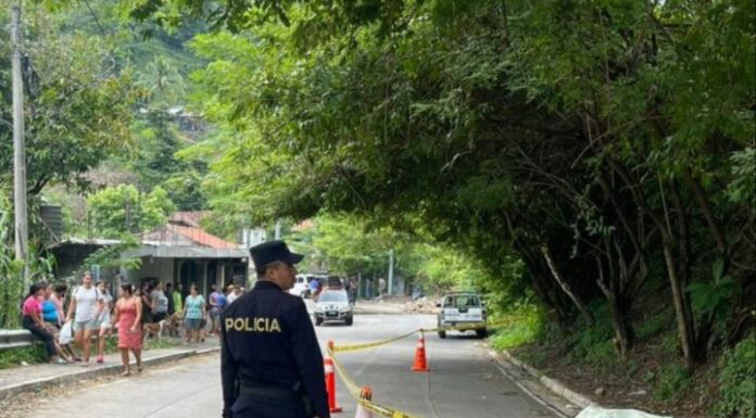 La Policía Nacional Civil (PNC) reportó que un motociclista falleció en un accidente de tránsito en la carretera Longitudinal del Norte.