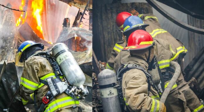 Elementos de Bomberos controló un incendio generado en el boulevard San Pedro, cerca de la Villa Olímpica, Mejicanos, San Salvador.